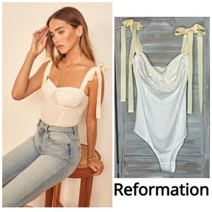 Reformation Marsala Bodysuit with Shoulder Ribbon Tie Strap in Ivory Cream Small